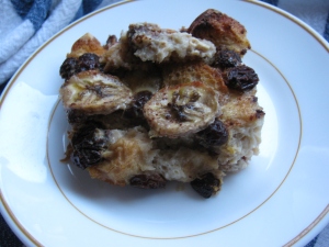 KH6WZ Bread Pudding with Bananas, Raisins and Chocolate Chips - I wish I had some ice cream to go with this puddin'