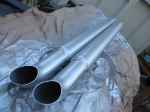 Type 65 Coupe side exhaust pipes painted with silver BBQ paint - I think it looks OK.